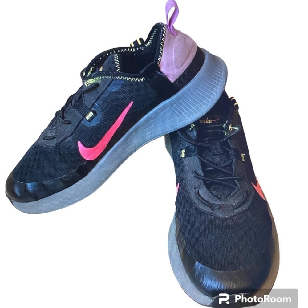* Nike Reposto Athletic Shoes Size 2.5 Black Hot Pink Purple Yellow